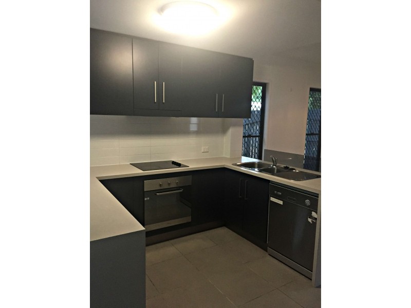 1/41 Adelaide Park Road, Yeppoon QLD 4703