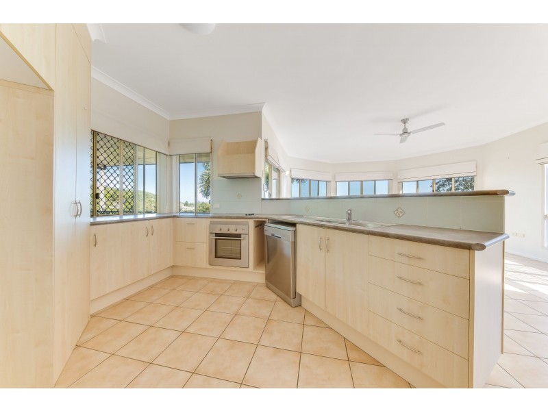 14 Waringa Place, Yeppoon QLD 4703