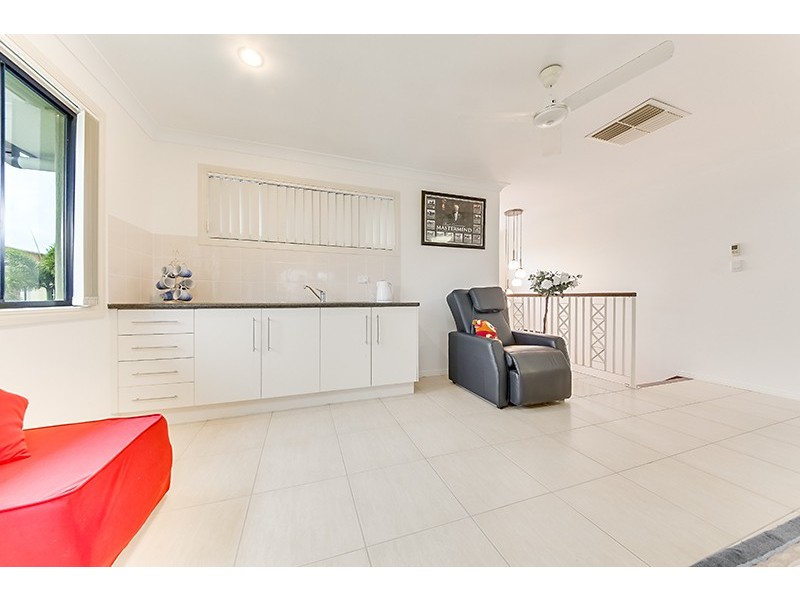 22 Coleman Crescent, Pacific Heights QLD 4703