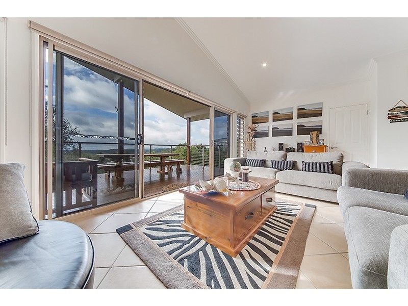 3 Ridgeline Drive, Tanby QLD 4703