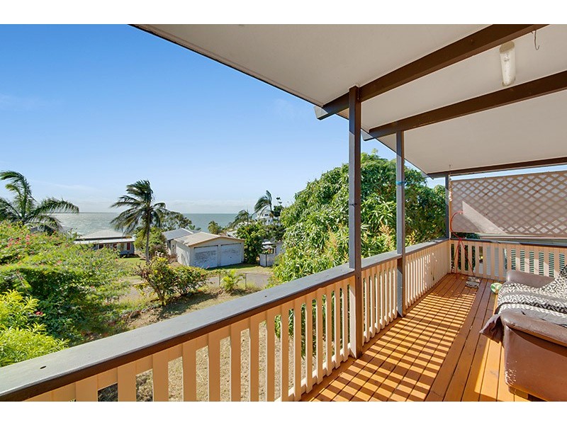 39 Matthew Flinders Drive, Cooee Bay QLD 4703