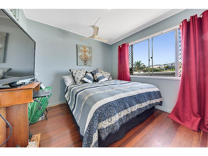39 Matthew Flinders Drive, Cooee Bay QLD 4703