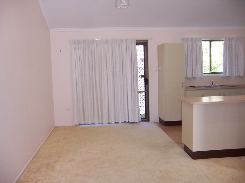 17/14-24 Elma Street, Cooee Bay QLD 4703