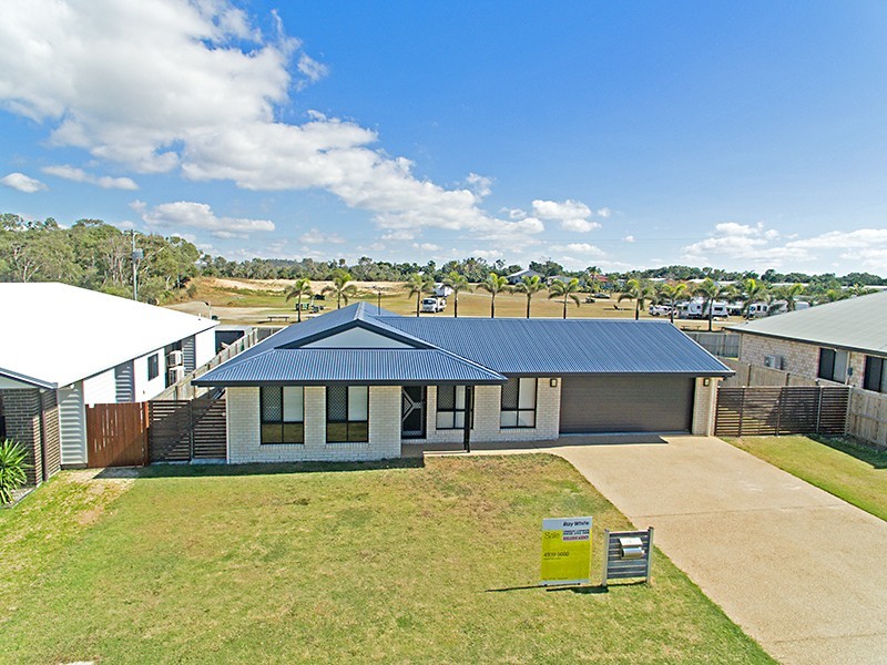 26 Riviera Way, Mulambin QLD 4703