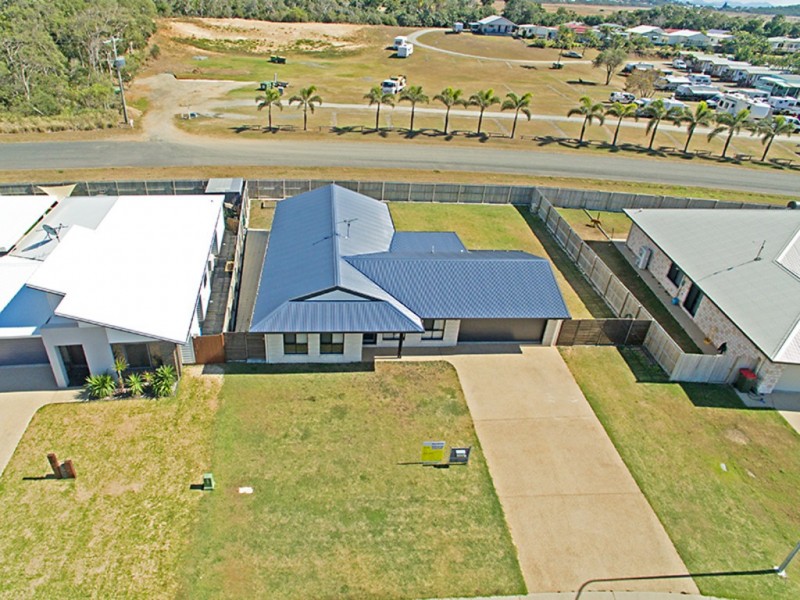 26 Riviera Way, Mulambin QLD 4703