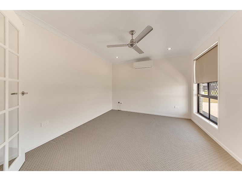 26 Riviera Way, Mulambin QLD 4703