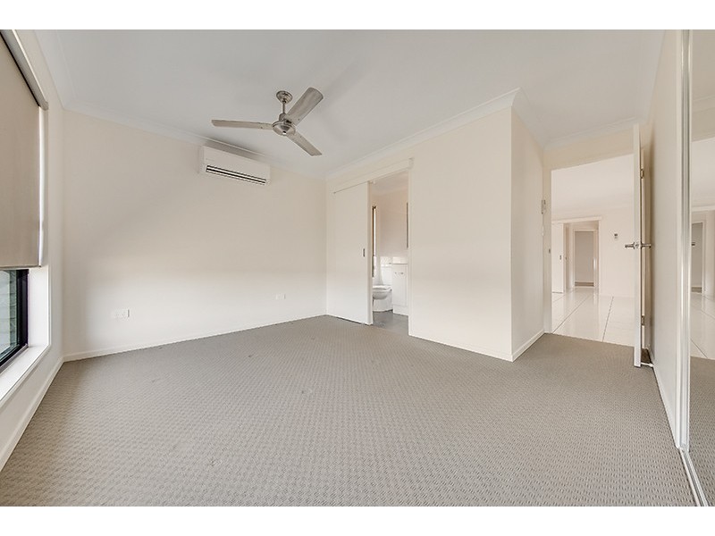 26 Riviera Way, Mulambin QLD 4703