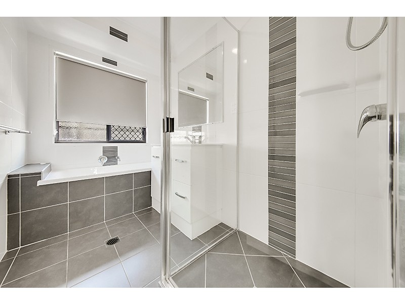 26 Riviera Way, Mulambin QLD 4703