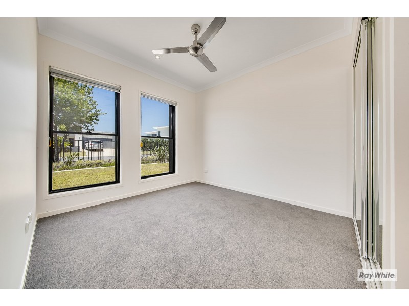 5 Norfolk Drive, Hidden Valley QLD 4703