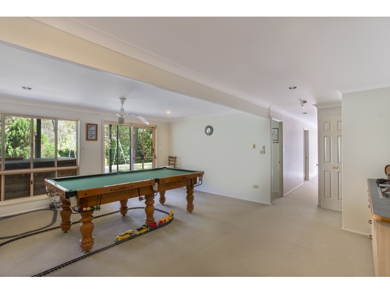 4 Davidson Road, Cawarral QLD 4702