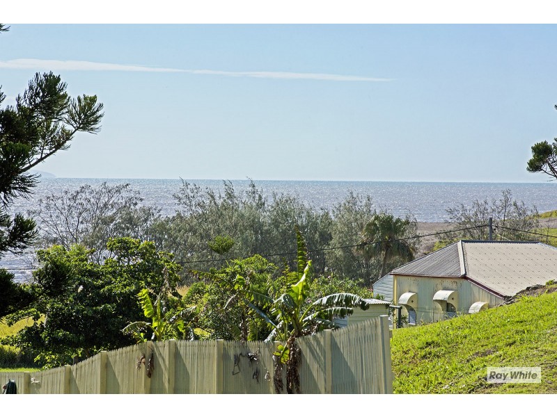 1/46 Ferguson Street, Emu Park QLD 4710
