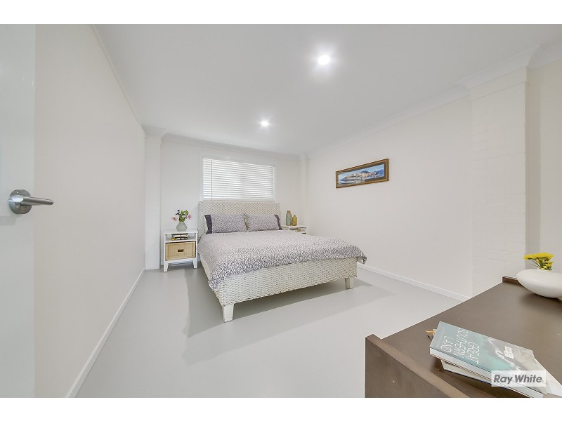 11 Elma Street, Cooee Bay QLD 4703