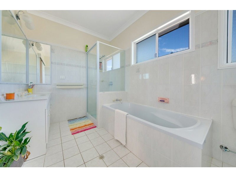 3 Brodie Court, Pacific Heights QLD 4703