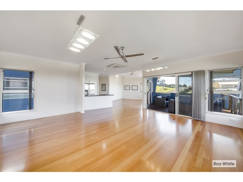 7 Mana Avenue, Pacific Heights QLD 4703