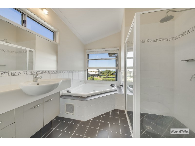 7 Mana Avenue, Pacific Heights QLD 4703