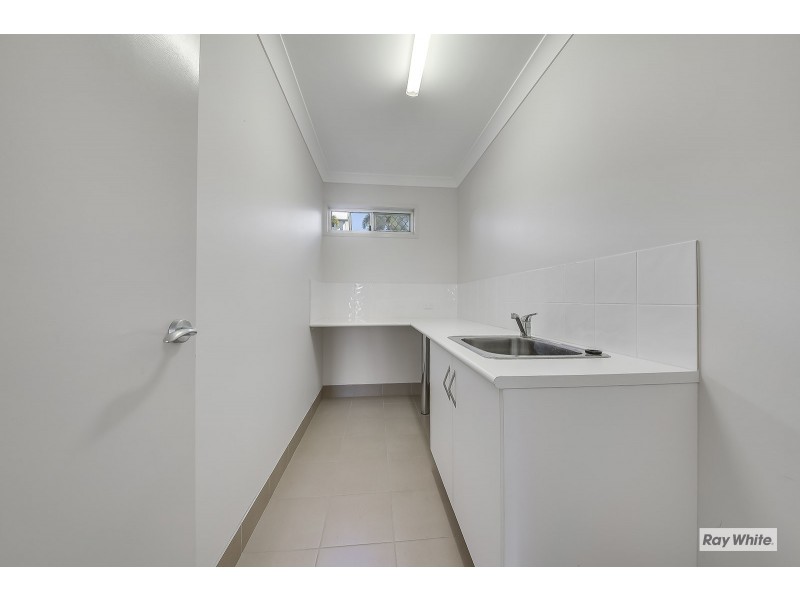 7 Mana Avenue, Pacific Heights QLD 4703