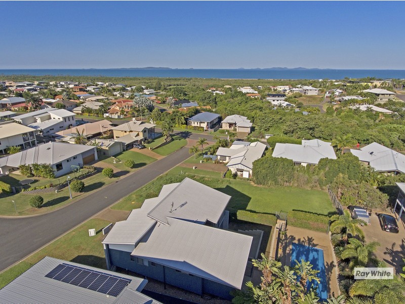 7 Mana Avenue, Pacific Heights QLD 4703