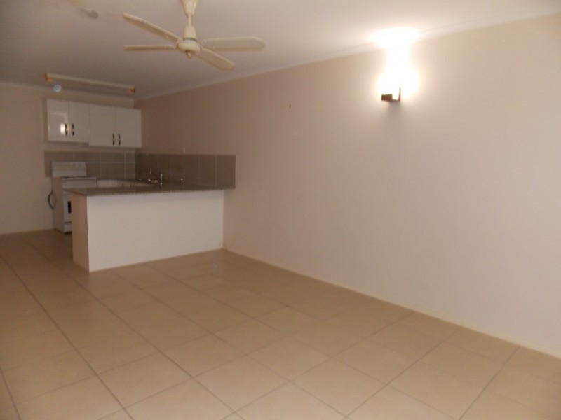 Unit 2, 103 Hartley Street, Zilzie QLD 4710