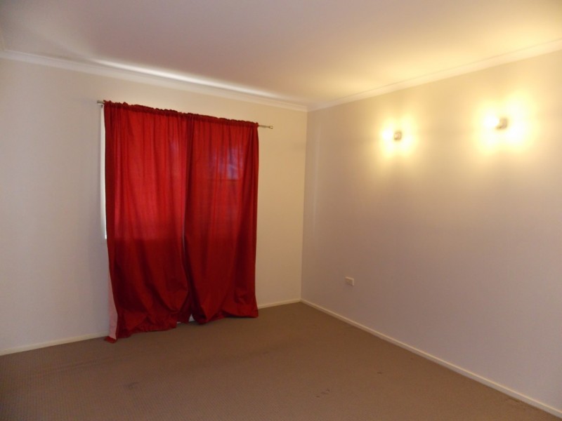 Unit 2, 103 Hartley Street, Zilzie QLD 4710