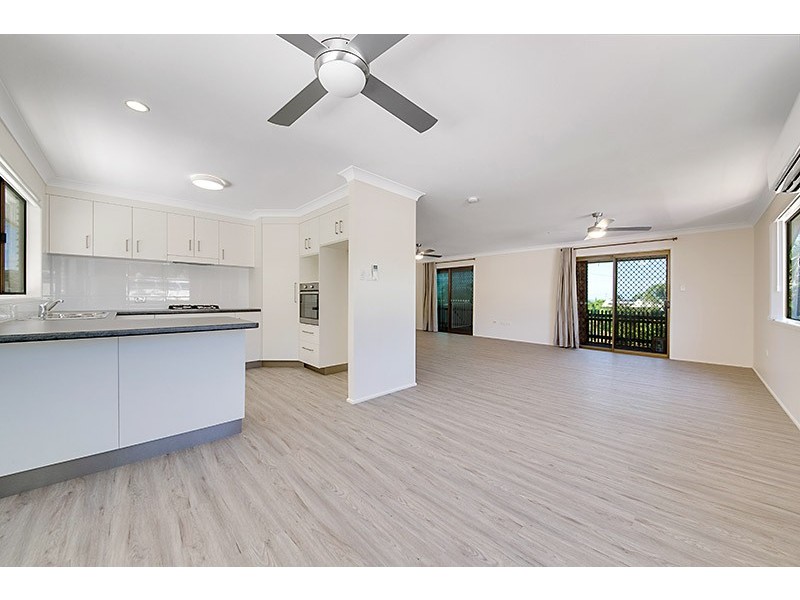 19 Hellas Street, Barlows Hill QLD 4703