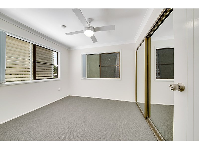 19 Hellas Street, Barlows Hill QLD 4703