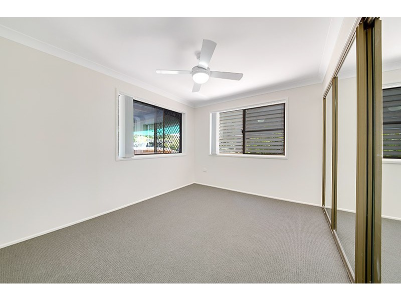 19 Hellas Street, Barlows Hill QLD 4703