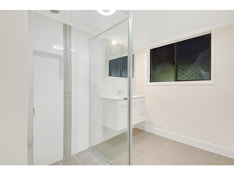 19 Hellas Street, Barlows Hill QLD 4703