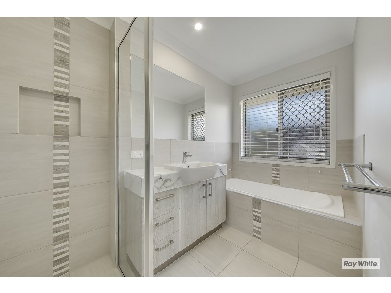 7 Plum Tree Close TENANT APPROVED, Taranganba QLD 4703