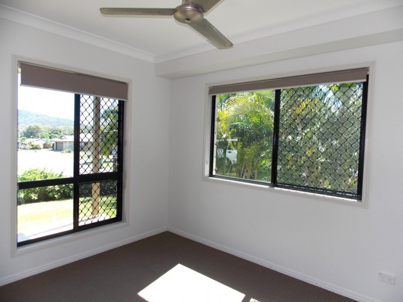 Unit 1, 11 Priors Pocket, Pacific Heights QLD 4703