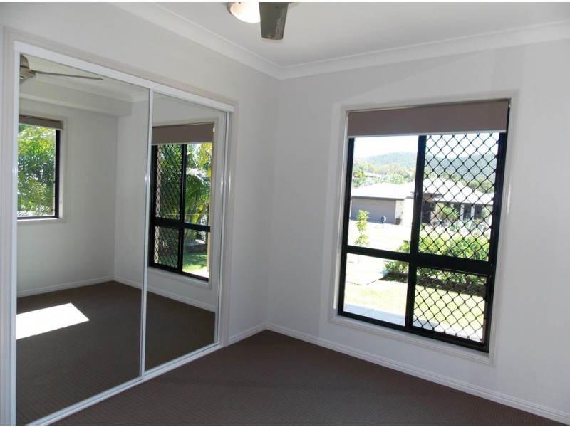 Unit 1, 11 Priors Pocket, Pacific Heights QLD 4703