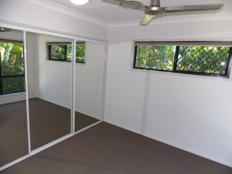 Unit 1, 11 Priors Pocket, Pacific Heights QLD 4703