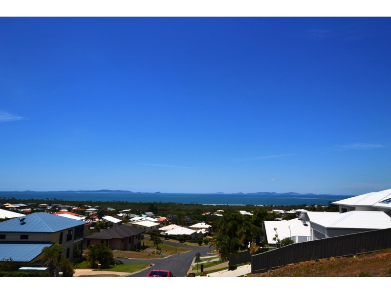 21 Mana Avenue, Pacific Heights QLD 4703
