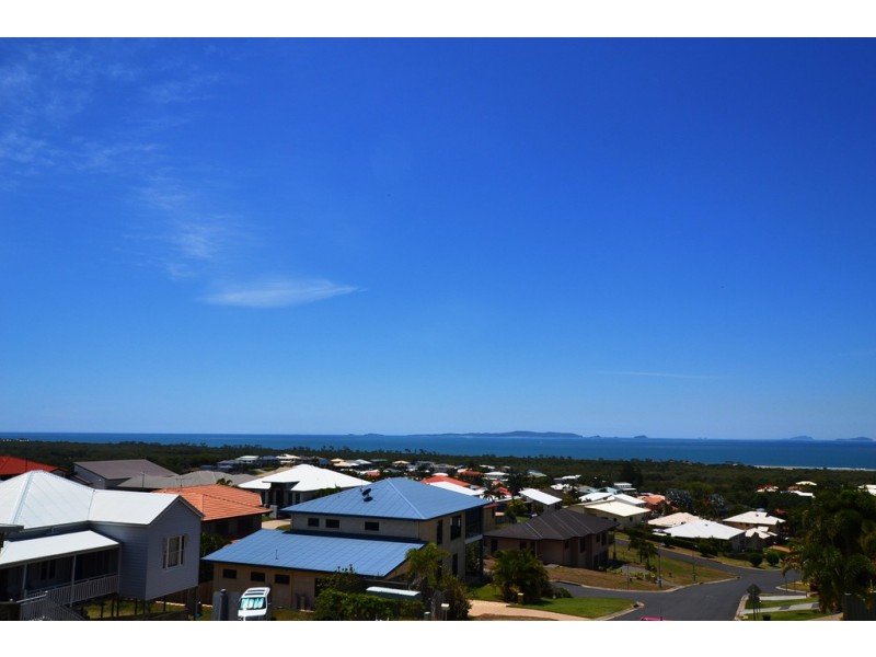 21 Mana Avenue, Pacific Heights QLD 4703