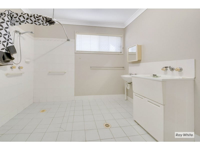 1-2/6 Waringa Place, Yeppoon QLD 4703