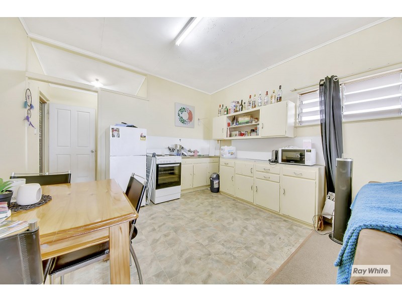 338 Scenic Highway, Rosslyn QLD 4703