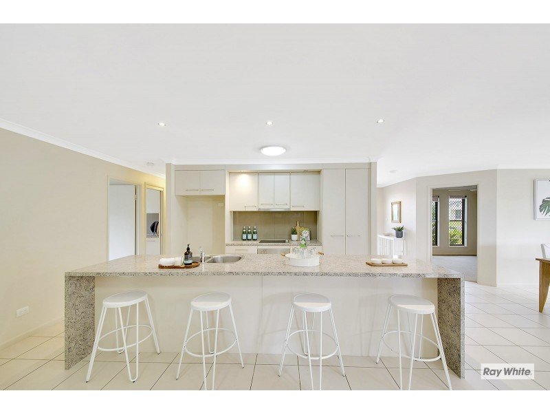 8 Nautilus Street, Taroomball QLD 4703