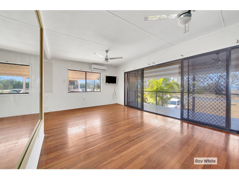 886 Scenic Highway, Kinka Beach QLD 4703