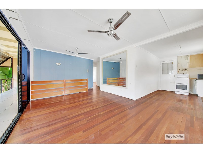 886 Scenic Highway, Kinka Beach QLD 4703