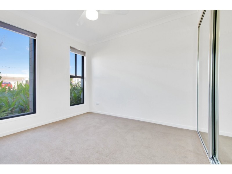 8 Kauri Way, Hidden Valley QLD 4703