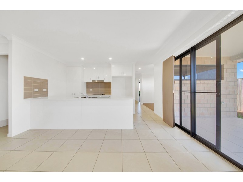 8 Kauri Way, Hidden Valley QLD 4703