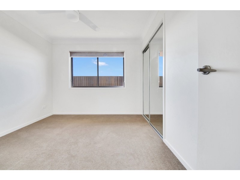 8 Kauri Way, Hidden Valley QLD 4703