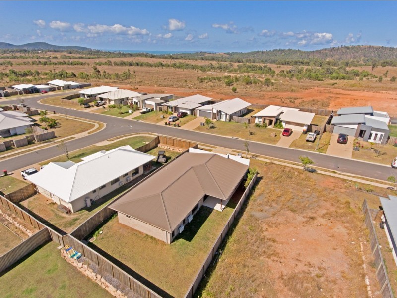 8 Kauri Way, Hidden Valley QLD 4703