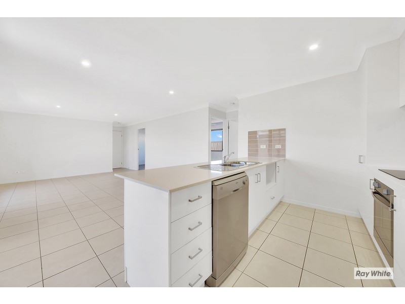8 Kauri Way TENANT APPROVED, Hidden Valley QLD 4703
