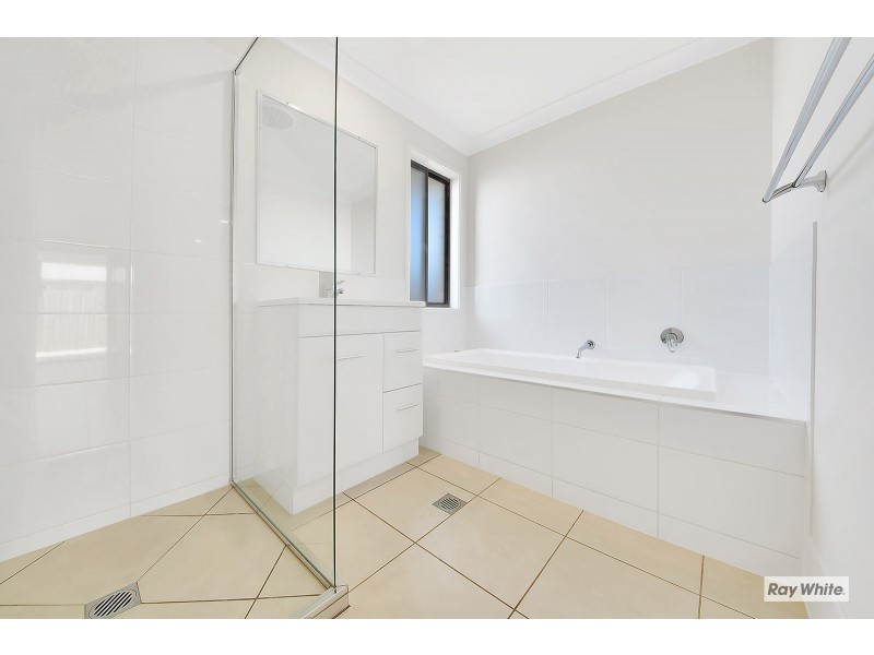 8 Kauri Way TENANT APPROVED, Hidden Valley QLD 4703