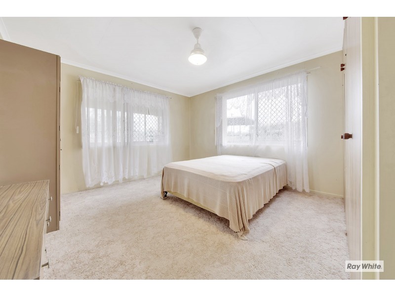 8 Arthur Street, Emu Park QLD 4710