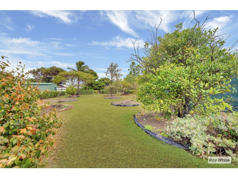 8 Arthur Street, Emu Park QLD 4710