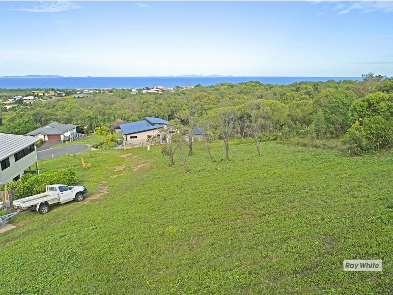 9 Fraser Crescent, Pacific Heights QLD 4703