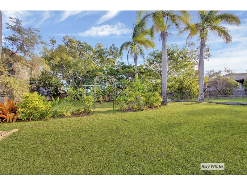 90 Whitman Street, Yeppoon QLD 4703