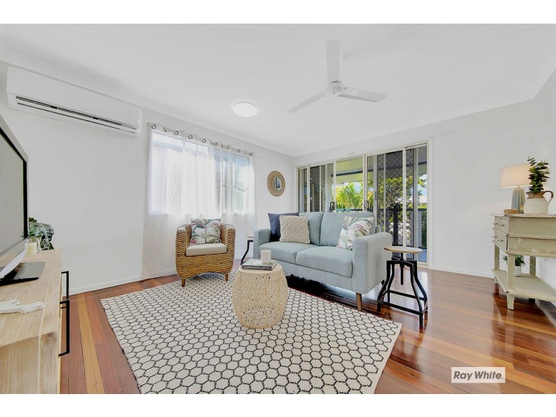 17 Elma Street, Cooee Bay QLD 4703