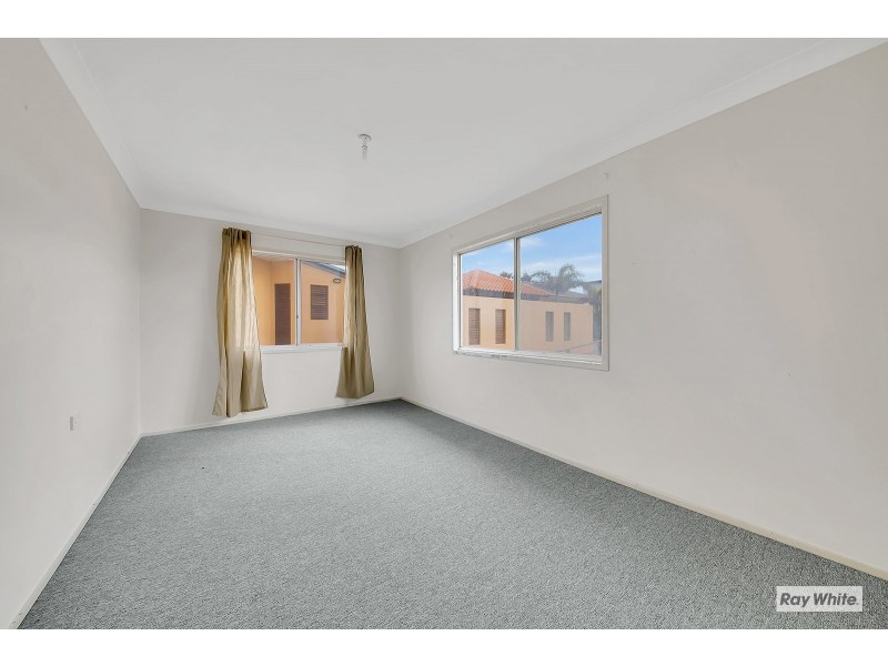 4 Ocean Street, Zilzie QLD 4710